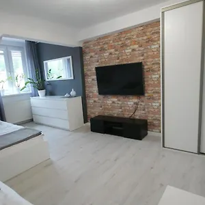 apartament-osemka.szklarskaporebahotels.net/